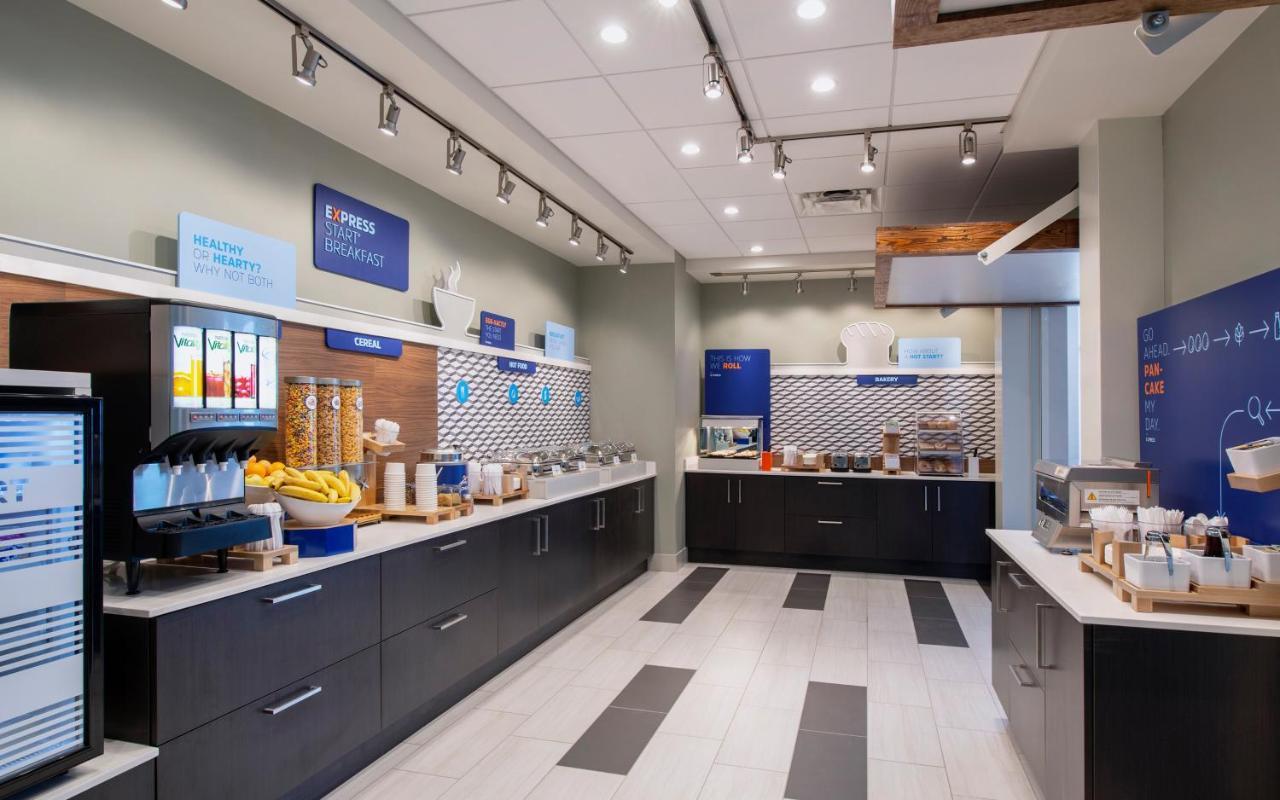 Holiday Inn Express & Suites Kelowna - East By Ihg Luaran gambar